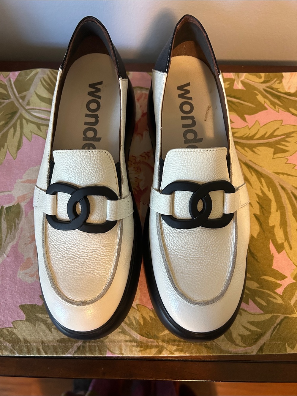 Wonders White Slip-On Loafers with Black Accent
